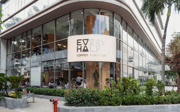 Every Half Coffee Roasters - Hoàng Văn Thái