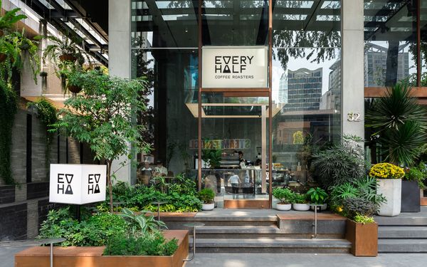Every Half Coffee Roasters - Phạm Ngọc Thạch