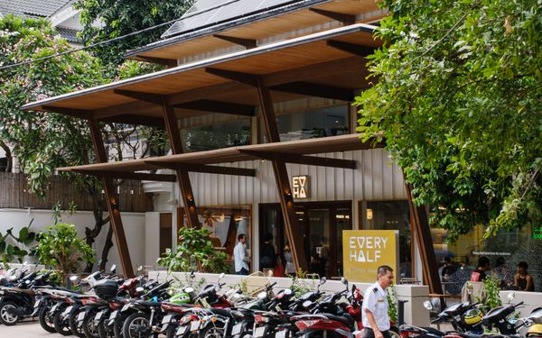 Every Half Roastery Thao Đien
